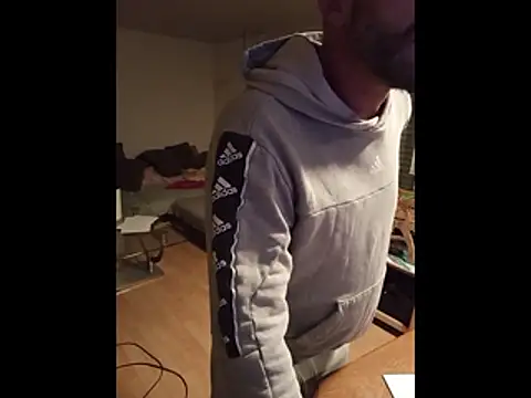 rosaeichel online show from February 5, 2026, 11:42 pm