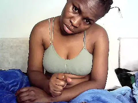lisaa544 online show from February 7, 2025, 1:32 pm