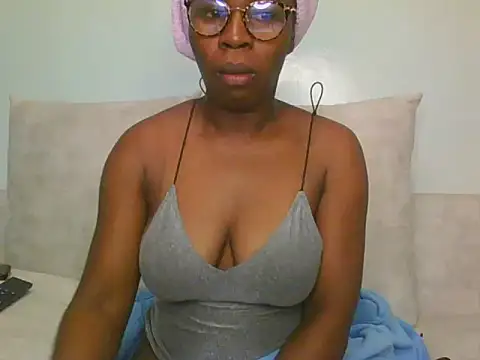 lisaa544 online show from July 10, 2026, 4:06 am