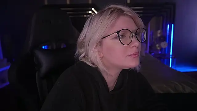 CoolTatis online show from February 22, 2025, 8:50 am