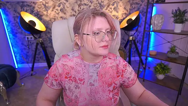 CoolTatis online show from June 22, 2026, 12:46 pm