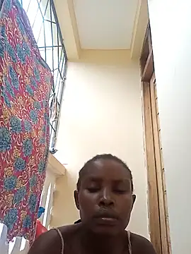 Snapshot of zainabsmile chatting on May 24, 2026, 11:15 am zainabsmile online show from May 24, 2026, 11:15 am