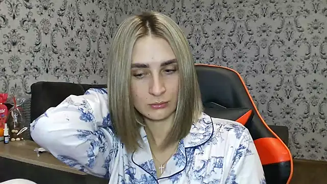 Snapshot of Jessie_August chatting on January 1, 2025, 7:09 am Jessie August online show from January 1, 2025, 7:09 am