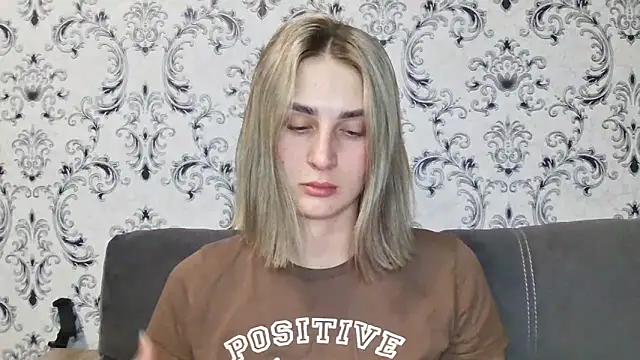 Snapshot of Jessie_August chatting on January 7, 2025, 6:03 pm Jessie August online show from January 7, 2025, 6:03 pm