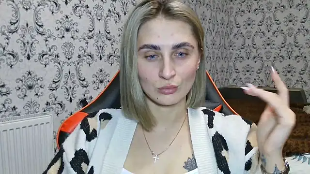 Snapshot of Jessie_August chatting on January 12, 2025, 8:03 pm Jessie August online show from January 12, 2025, 8:03 pm