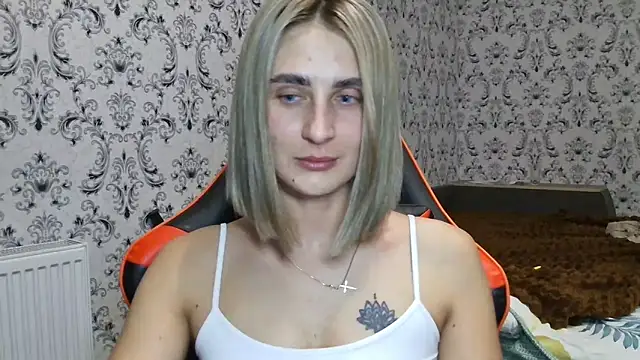 Snapshot of Jessie_August chatting on January 12, 2025, 11:04 pm Jessie August online show from January 12, 2025, 11:04 pm