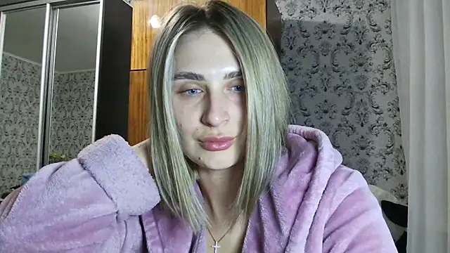 Snapshot of Jessie_August chatting on February 15, 2025, 8:11 pm Jessie August online show from February 15, 2025, 8:11 pm