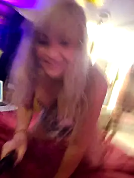 annika lately online show from April 29, 2026, 8:04 pm