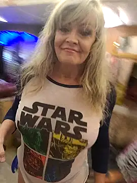 annika lately online show from May 5, 2026, 8:06 pm