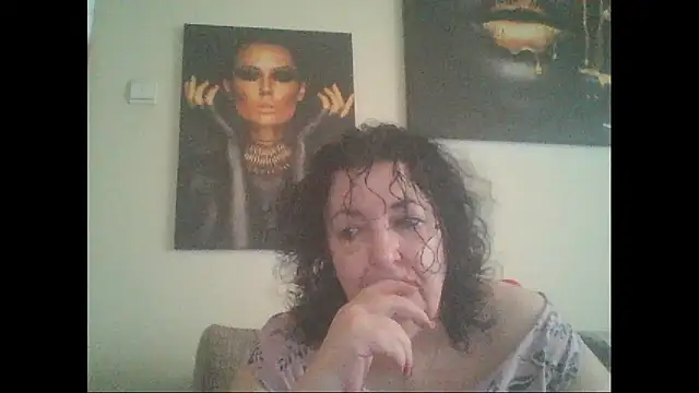 maturekorine online show from August 5, 2026, 12:52 pm