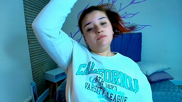 Snapshot of ZaraNolimits_ chatting on December 28, 2024, 8:04 pm ZaraNolimits online show from December 28, 2024, 8:04 pm