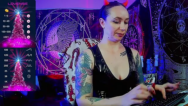 miss jenna lovee online show from December 10, 2024, 11:43 am