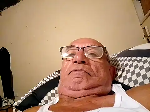 sincuenton24cmts online show from November 14, 2025, 1:37 am