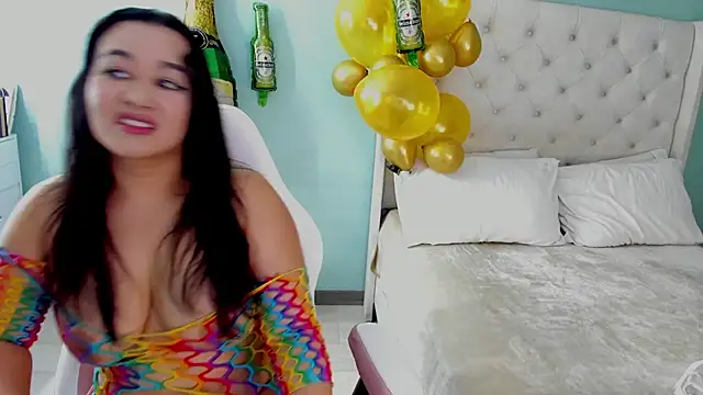 Snapshot of sharon_leone26 chatting on September 24, 2025, 4:27 am sharon leone26 online show from September 24, 2025, 4:27 am