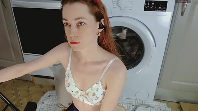 Amina Barbarian online show from September 22, 2025, 5:15 pm