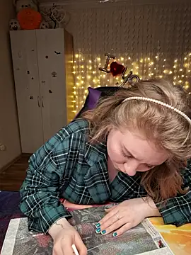 D0nna  online show from March 15, 2026, 10:16 pm