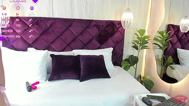 LindsyCater online show from January 7, 2026, 11:56 am