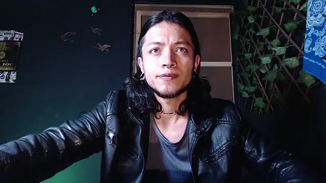 Dicaprioo  online show from November 11, 2025, 1:38 am