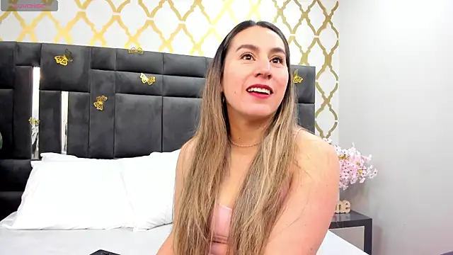 Snapshot of RubbyTaylor chatting on October 14, 2025, 2:51 pm RubbyTaylor online show from October 14, 2025, 2:51 pm