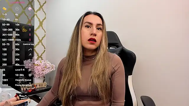 Snapshot of RubbyTaylor chatting on October 15, 2025, 2:50 pm RubbyTaylor online show from October 15, 2025, 2:50 pm