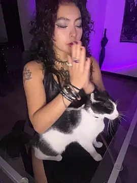 Snapshot of _Gothiccbitch_ chatting on February 25, 2026, 5:39 am Gothiccbitch online show from February 25, 2026, 5:39 am