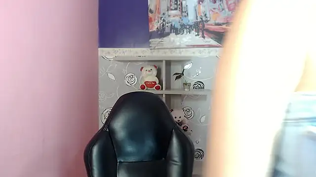 Linda Mattel online show from February 7, 2025, 2:58 pm