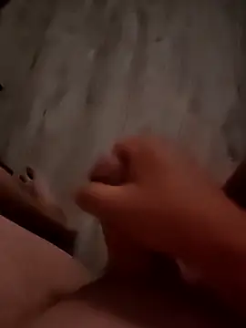 Szeltolo001 online show from September 23, 2025, 2:47 am