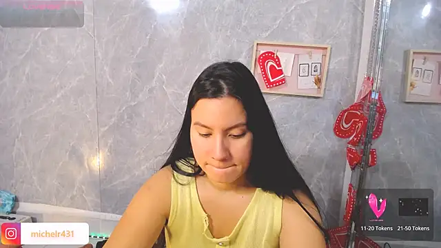 Mia  reys online show from February 25, 2026, 12:26 pm