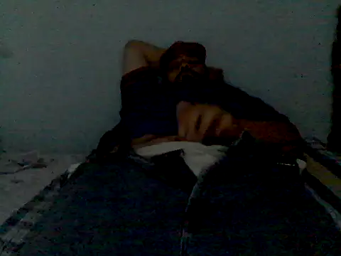GILBERTHOR92 online show from March 26, 2026, 11:43 pm