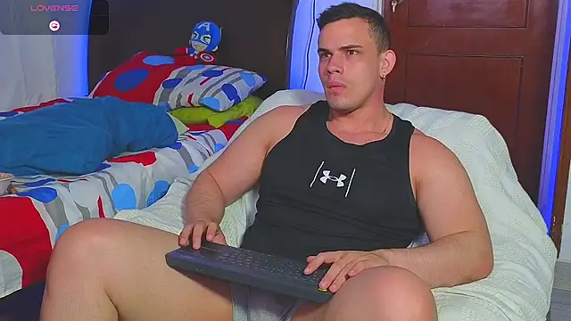 Snapshot of Regansmiths chatting on March 9, 2026, 11:42 pm Regansmiths online show from March 9, 2026, 11:42 pm