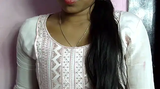 momo lov online show from December 8, 2024, 10:08 am