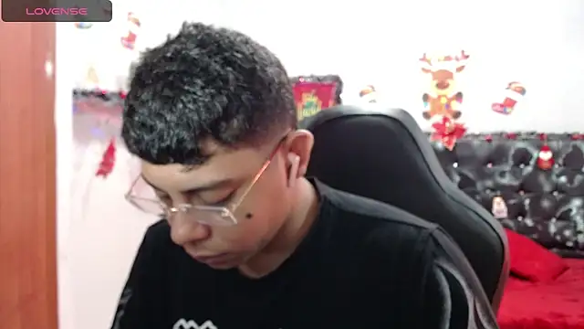 Wiiliam 20 online show from December 24, 2024, 1:28 pm