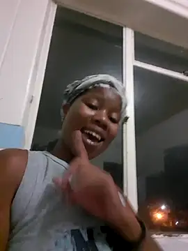 Snapshot of PerfectionBerrie chatting on February 10, 2025, 1:35 am PerfectionBerrie online show from February 10, 2025, 1:35 am