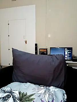 Snapshot of PerfectionBerrie chatting on October 1, 2025, 5:13 am PerfectionBerrie online show from October 1, 2025, 5:13 am