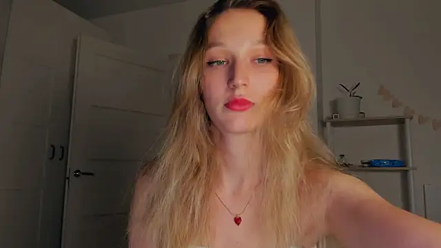 Snapshot of _Lora_Palmer chatting on September 8, 2025, 7:57 pm Lora Palmer online show from September 8, 2025, 7:57 pm