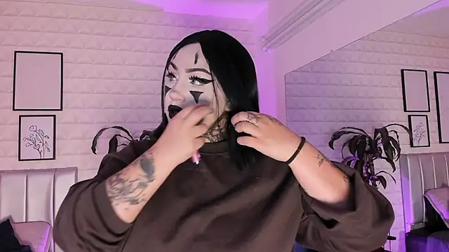 bella-green online show from February 4, 2026, 7:09 pm