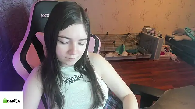 Snapshot of Crazy_forest_fairy chatting on February 22, 2026, 11:03 pm Crazy forest fairy online show from February 22, 2026, 11:03 pm