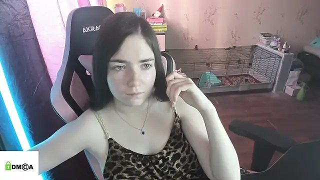 Snapshot of Crazy_forest_fairy chatting on March 15, 2026, 6:30 am Crazy forest fairy online show from March 15, 2026, 6:30 am