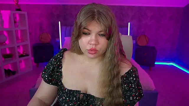 GabbieJay online show from June 16, 2026, 12:30 pm