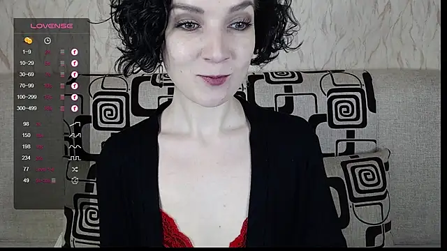 TinaWince online show from February 13, 2025, 5:48 am