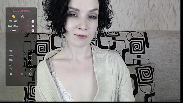 TinaWince online show from February 15, 2025, 8:54 am