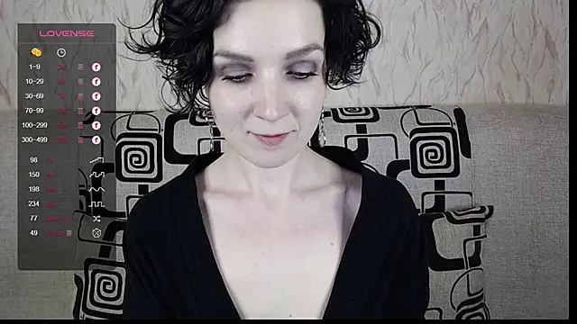 TinaWince online show from February 27, 2025, 8:50 am