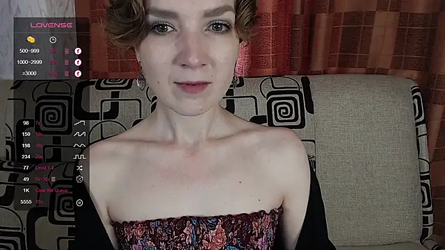 TinaWince online show from June 21, 2026, 4:59 am