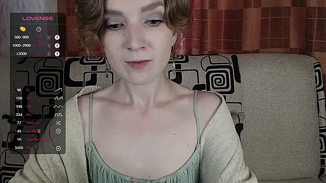 TinaWince online show from June 25, 2026, 4:45 am