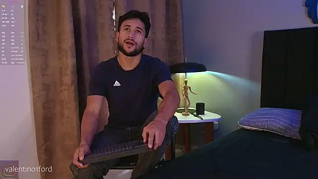 Snapshot of Valentinoford chatting on September 23, 2025, 8:45 pm Valentinoford online show from September 23, 2025, 8:45 pm