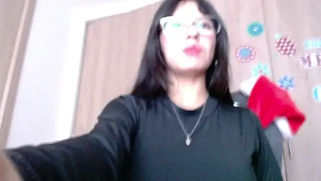 Snapshot of evatits_1 chatting on January 4, 2025, 12:16 pm evatits 1 online show from January 4, 2025, 12:16 pm