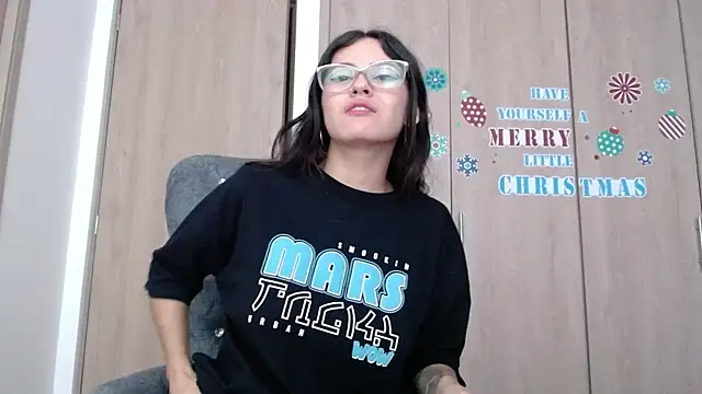 Snapshot of evatits_1 chatting on January 11, 2025, 12:29 pm evatits 1 online show from January 11, 2025, 12:29 pm