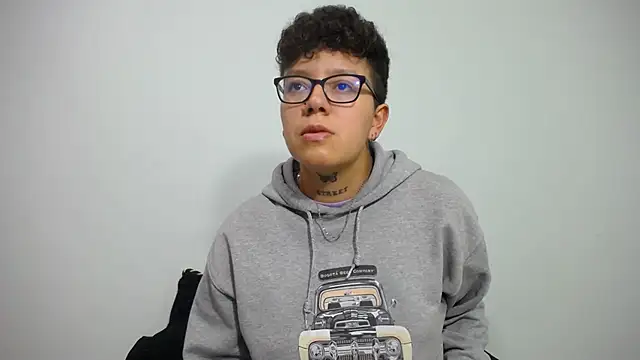 alex noa online show from February 1, 2025, 1:34 am