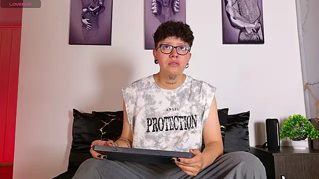 alex noa online show from July 23, 2026, 7:34 pm