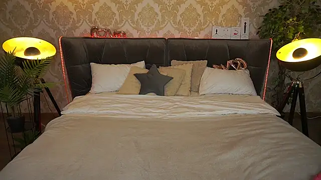 Snapshot of ArianaDarkk chatting on March 9, 2025, 3:32 am ArianaDarkk online show from March 9, 2025, 3:32 am